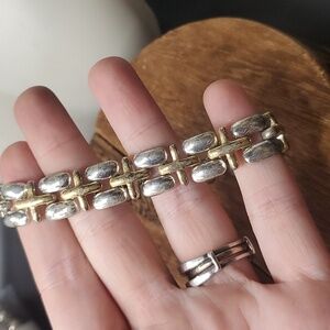 B3201 Liz claiborne estate‎ tracks bracelet